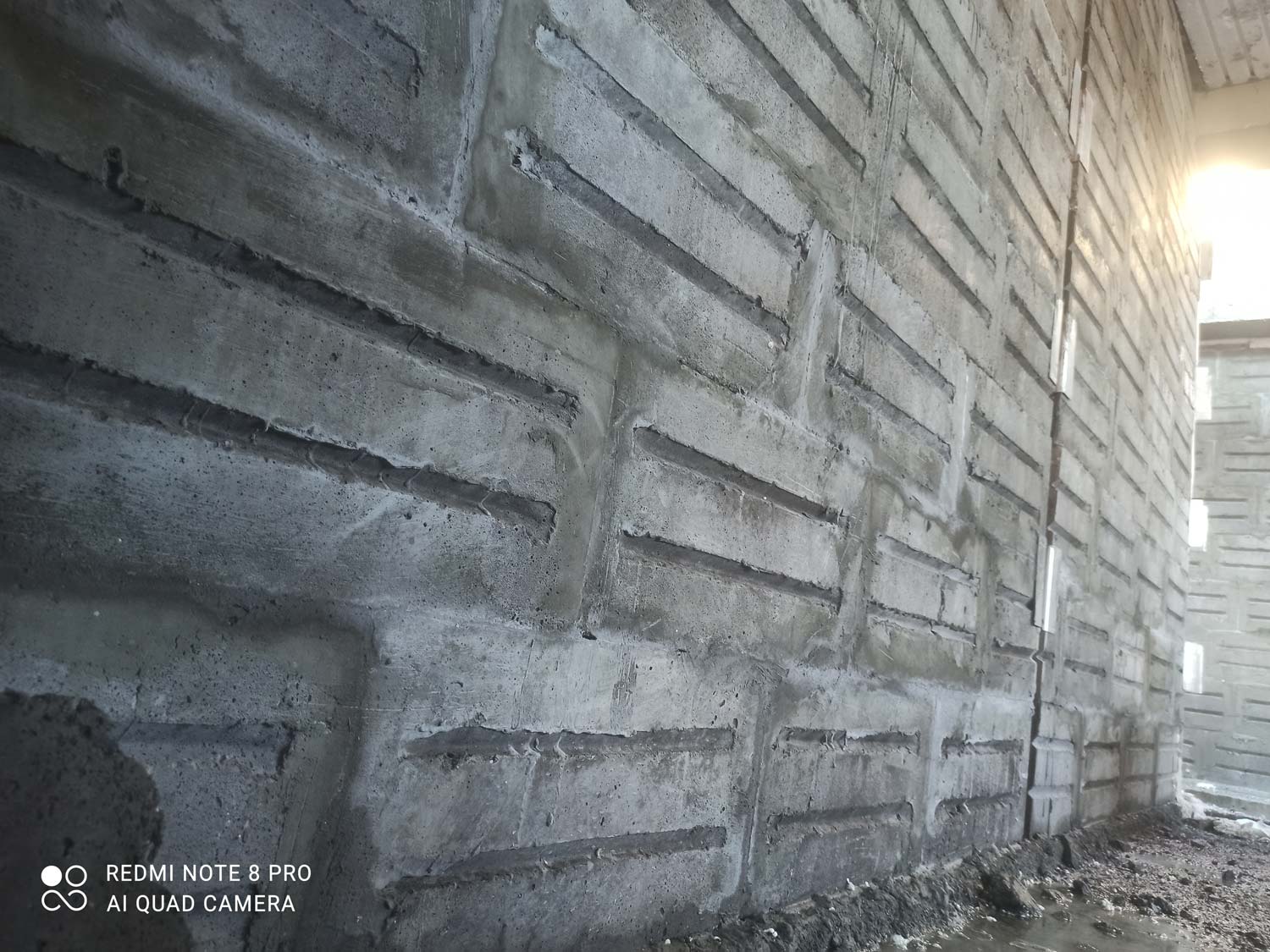 عکس داخل از اجرای دیوار داخلی با بلوک والاکس